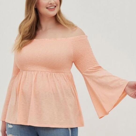 Torrid Peach Babydoll Top Smocked Off-Shoulder Bell Sleeve Size 2x 18/20 - Picture 1 of 9